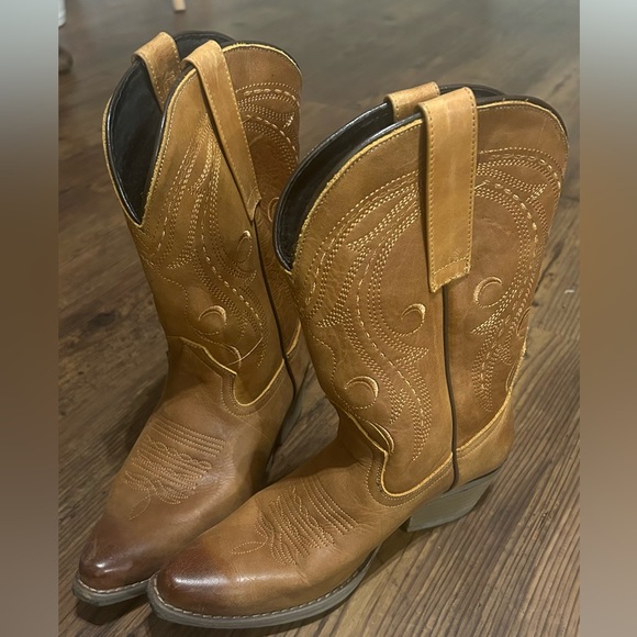 Sterling River Shoes - Sterling River cowgirl boots